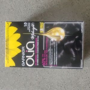 Brand new Garnier Olia Midnight 1.0 Deep Black - No Ammonia